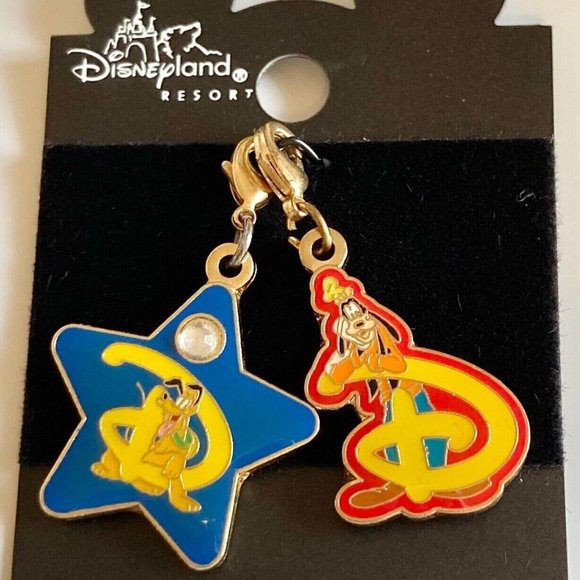Vintage Disney Dogs Goofy & Pluto Charm Clip On - Picture 2 of 16